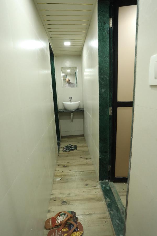 Mango Marol Dormitory Mumbai Exterior foto